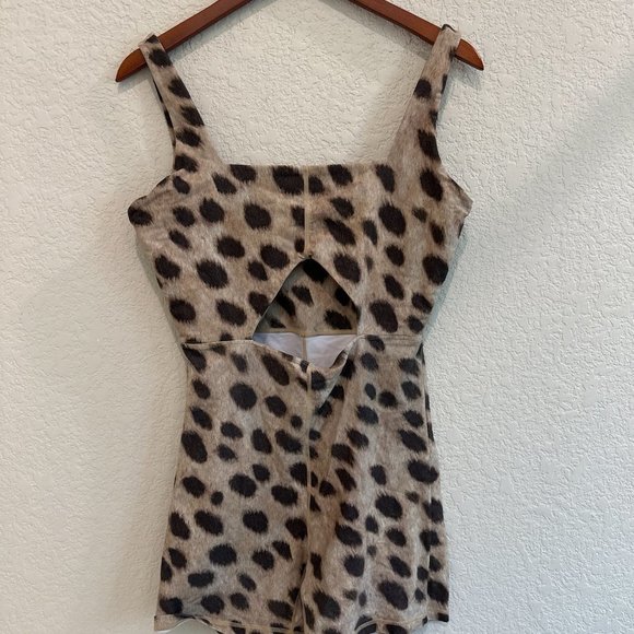 WeWoreWhat Women's Leopard Print Romper - Picture 9 of 11